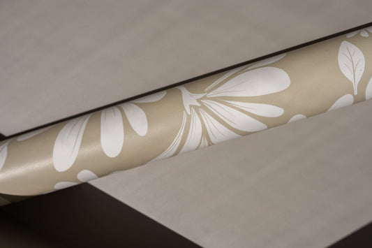 Daisy Bloom - Olive Mist wallpaper