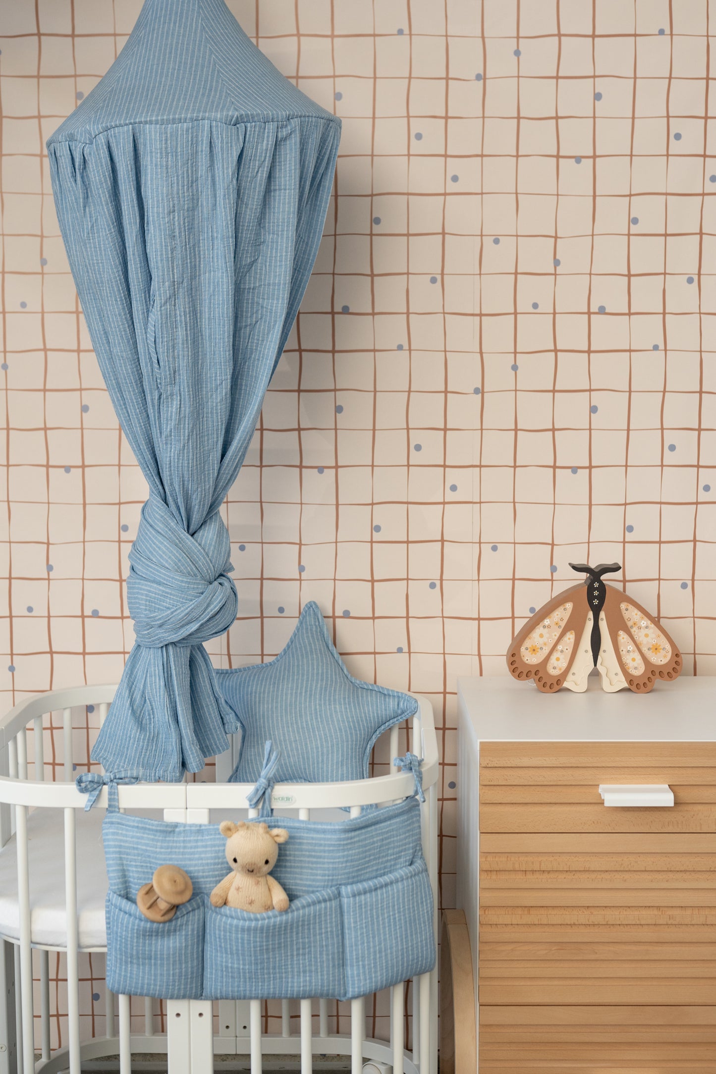 Sky Blue Stripes – Ledikant Organizer / Bed Pocket