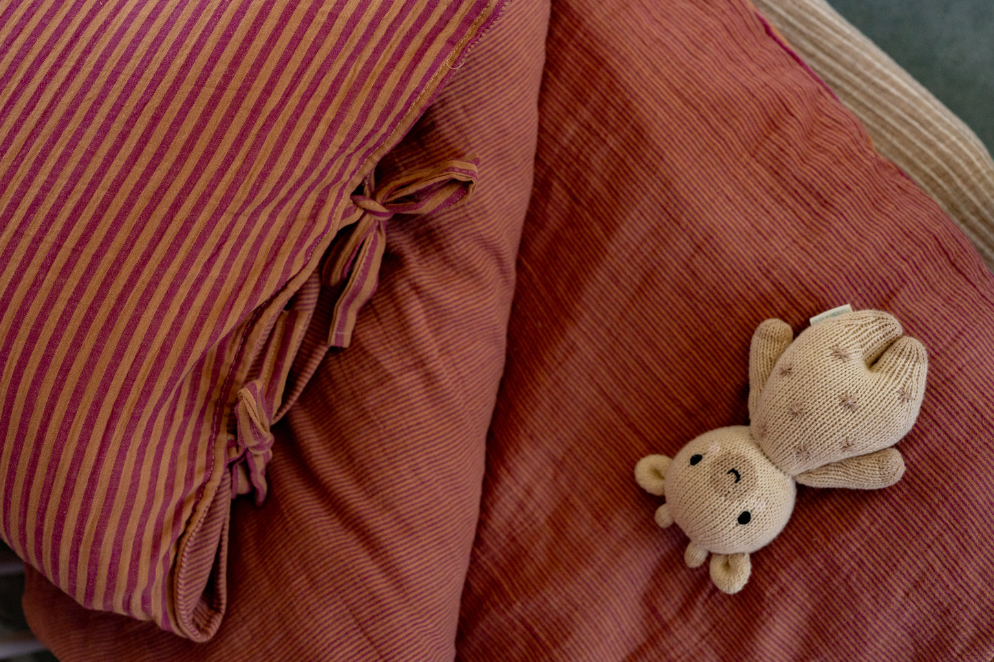 Clay Roses Stripes – Bedding Set