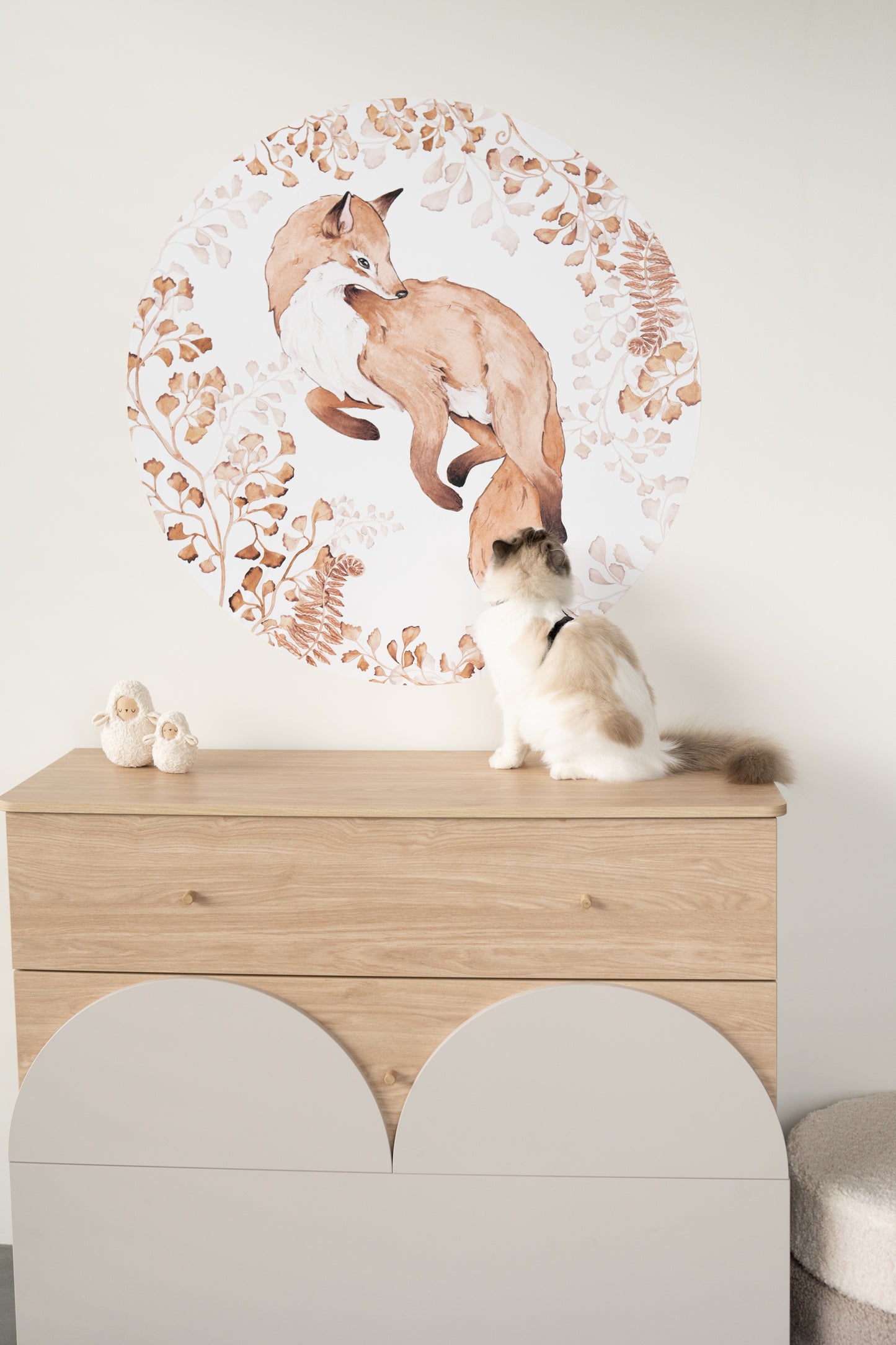 Forest animal nursery decal – round Matuu fox wall sticker in calm beige tones.