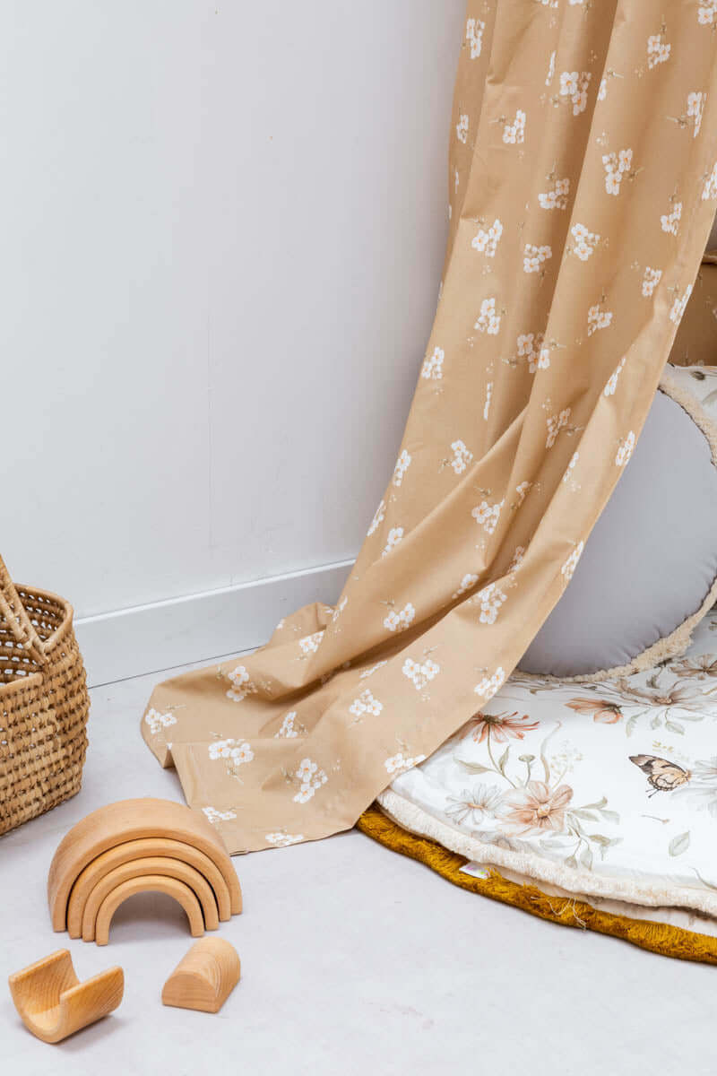 Matuu - Carmel small flowers - bed canopy, bedhemel