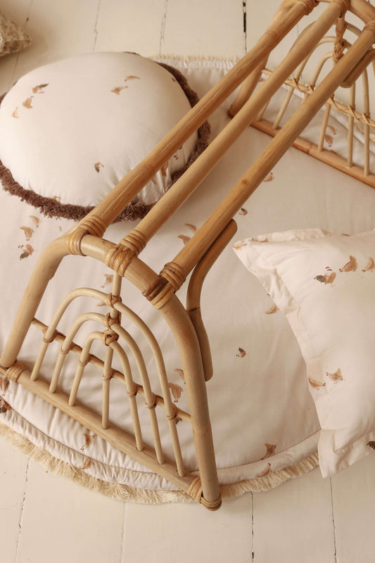 Rond kussen met franje - Delicaat retro kippen patroon | Matuu