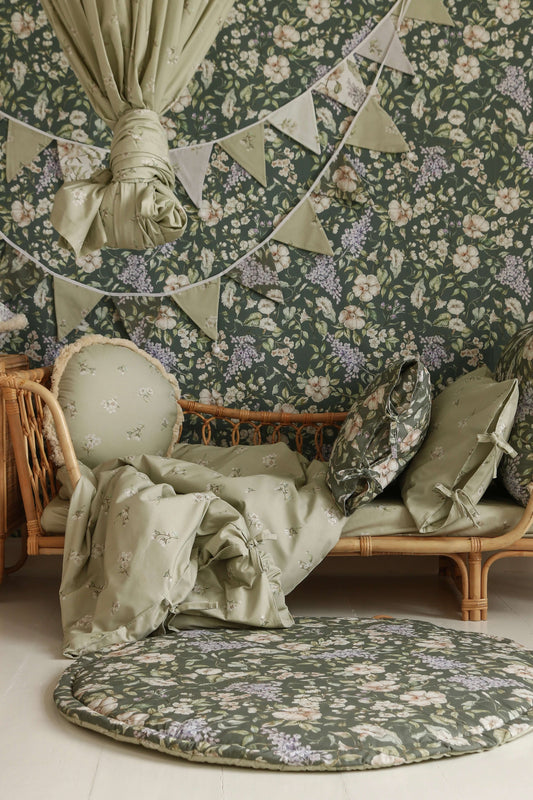 Ronde kussen met franjes - Appelbloesem bloemen op groen | Matuu