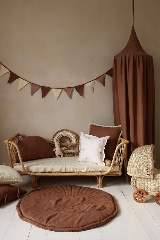 Matuu - Brown square linen pillow