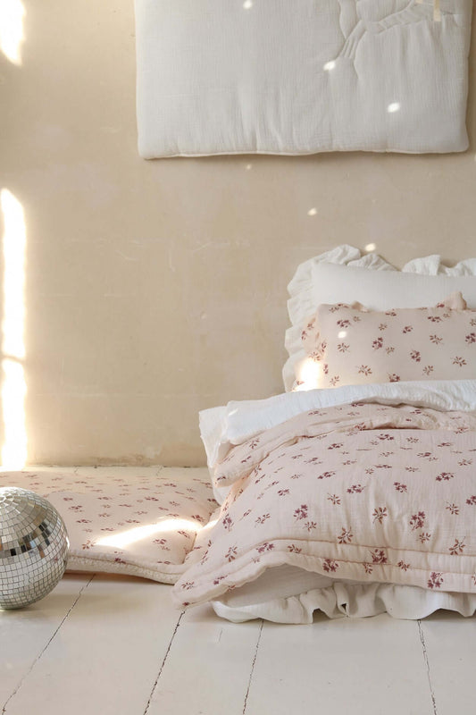 Kleine roze bloemetjes - kinderquilt | Matuu