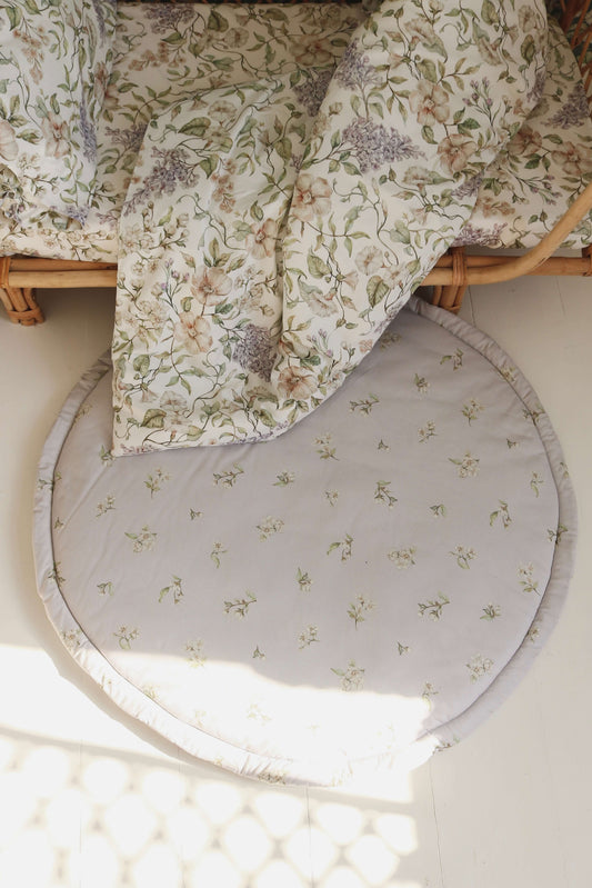 Bloemen boxkleed / speelkleed - May garden - meituin bloemen op wit en lila | Matuu