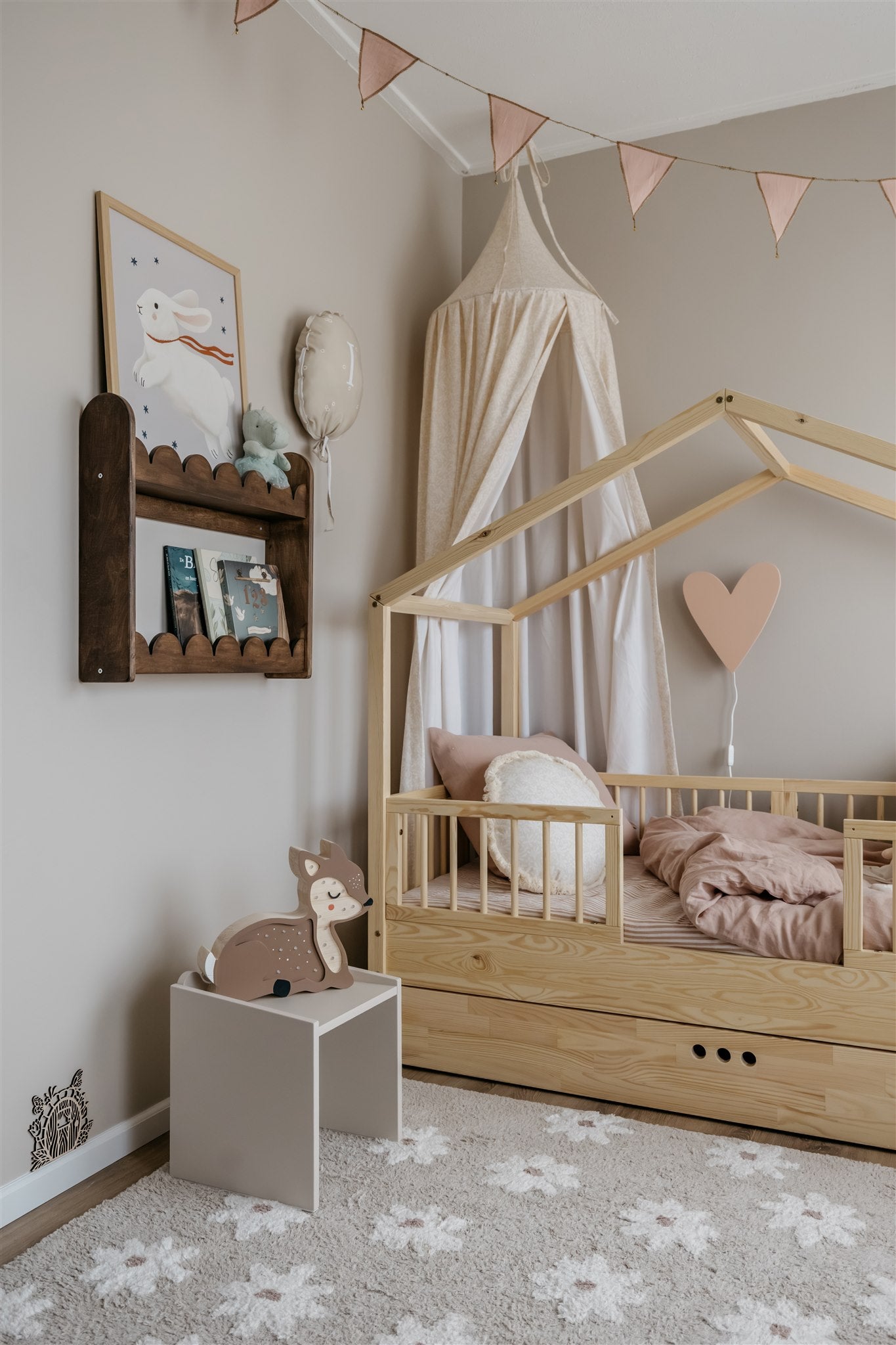 Ecru Barberries – Bedhemel