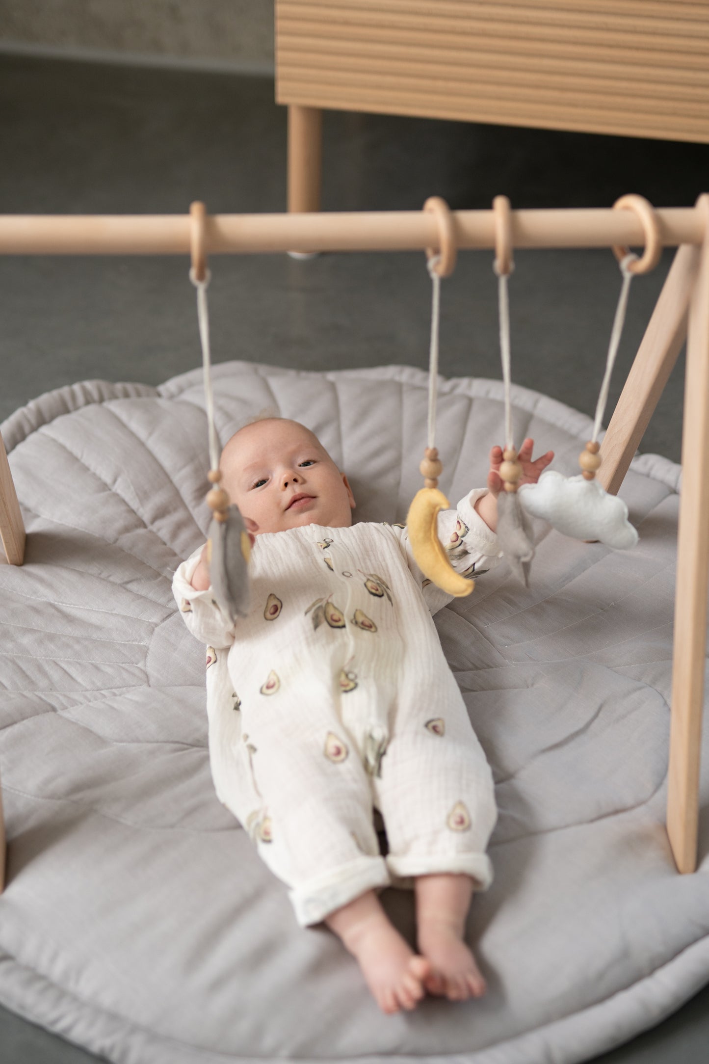 Lichtgrijs Zon linnen baby speelmat - linnen boxkleed