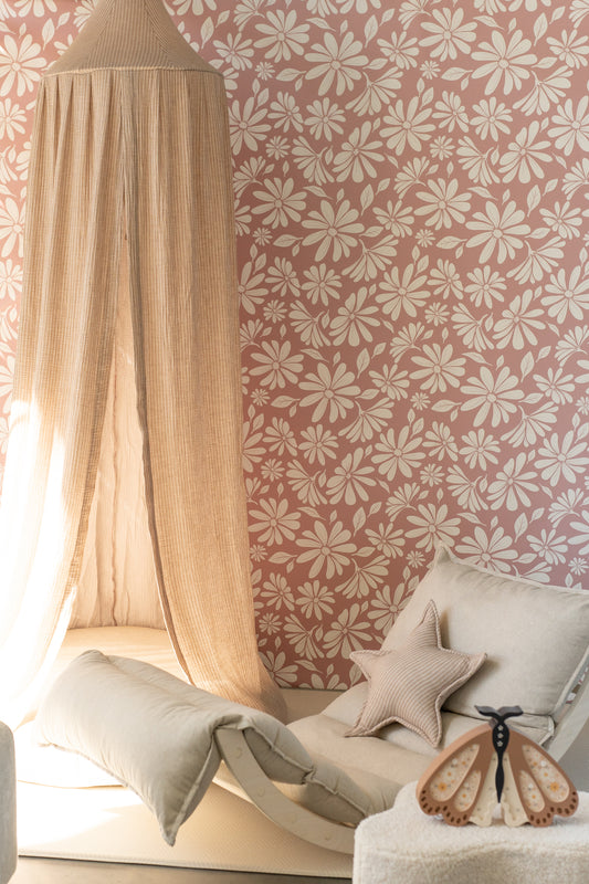 Daisy Bloom – blush brown floral wallpaper