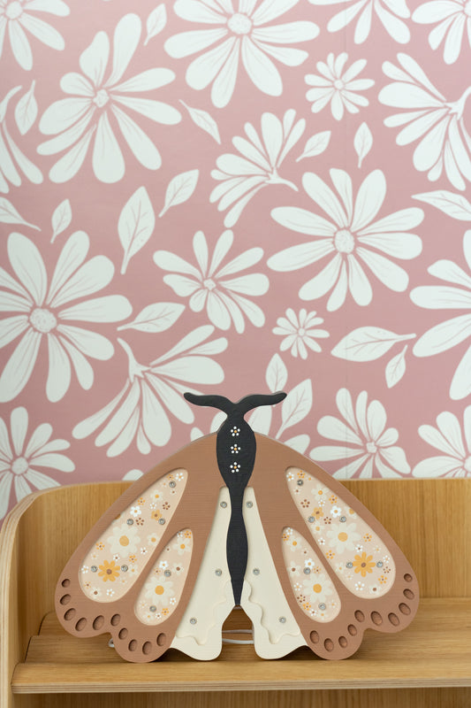 Matuu Daisy Bloom blush pink floral wallpaper on wall – daisy flower design