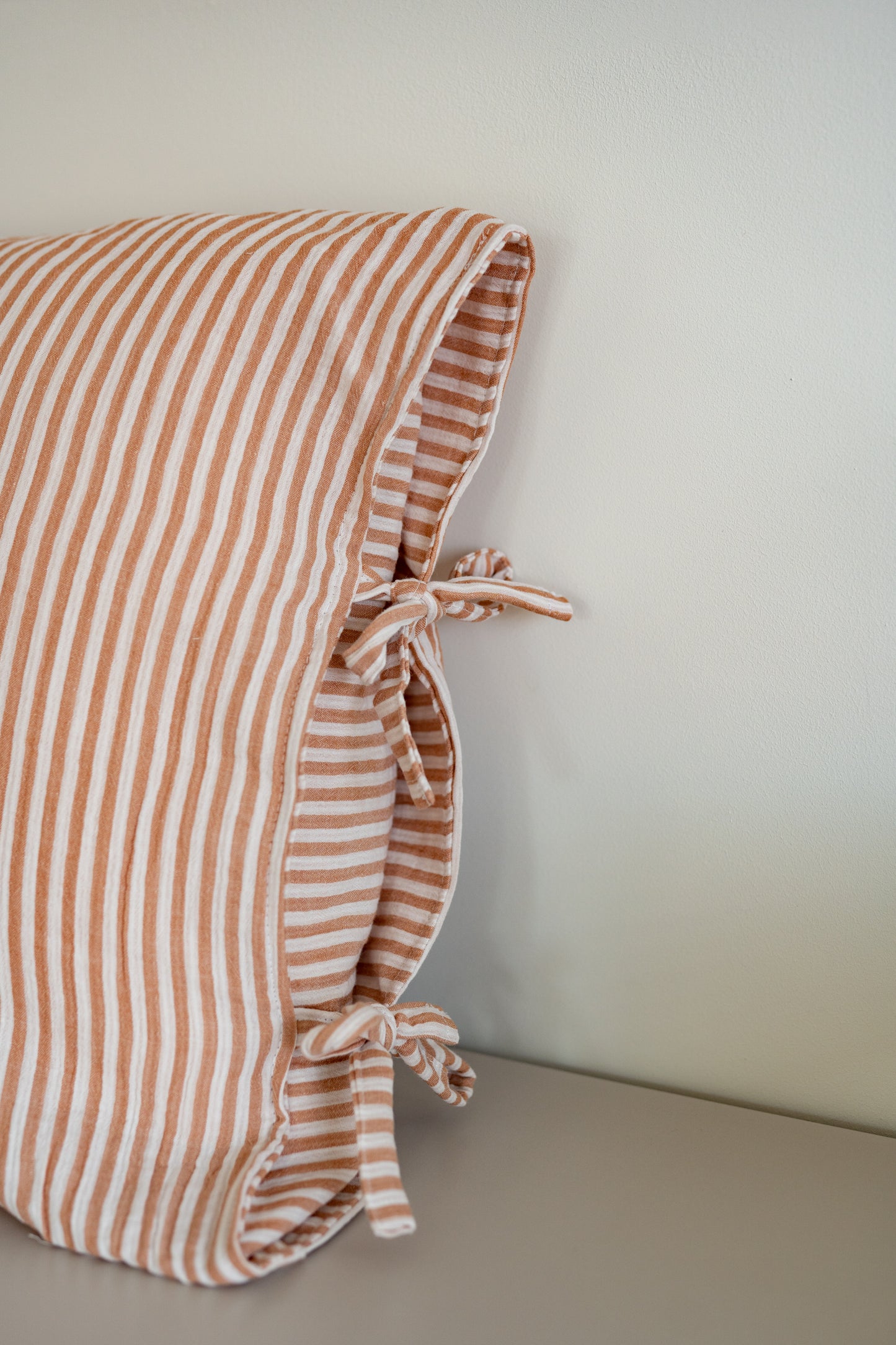 Beige Duo Stripes – Beddengoedset