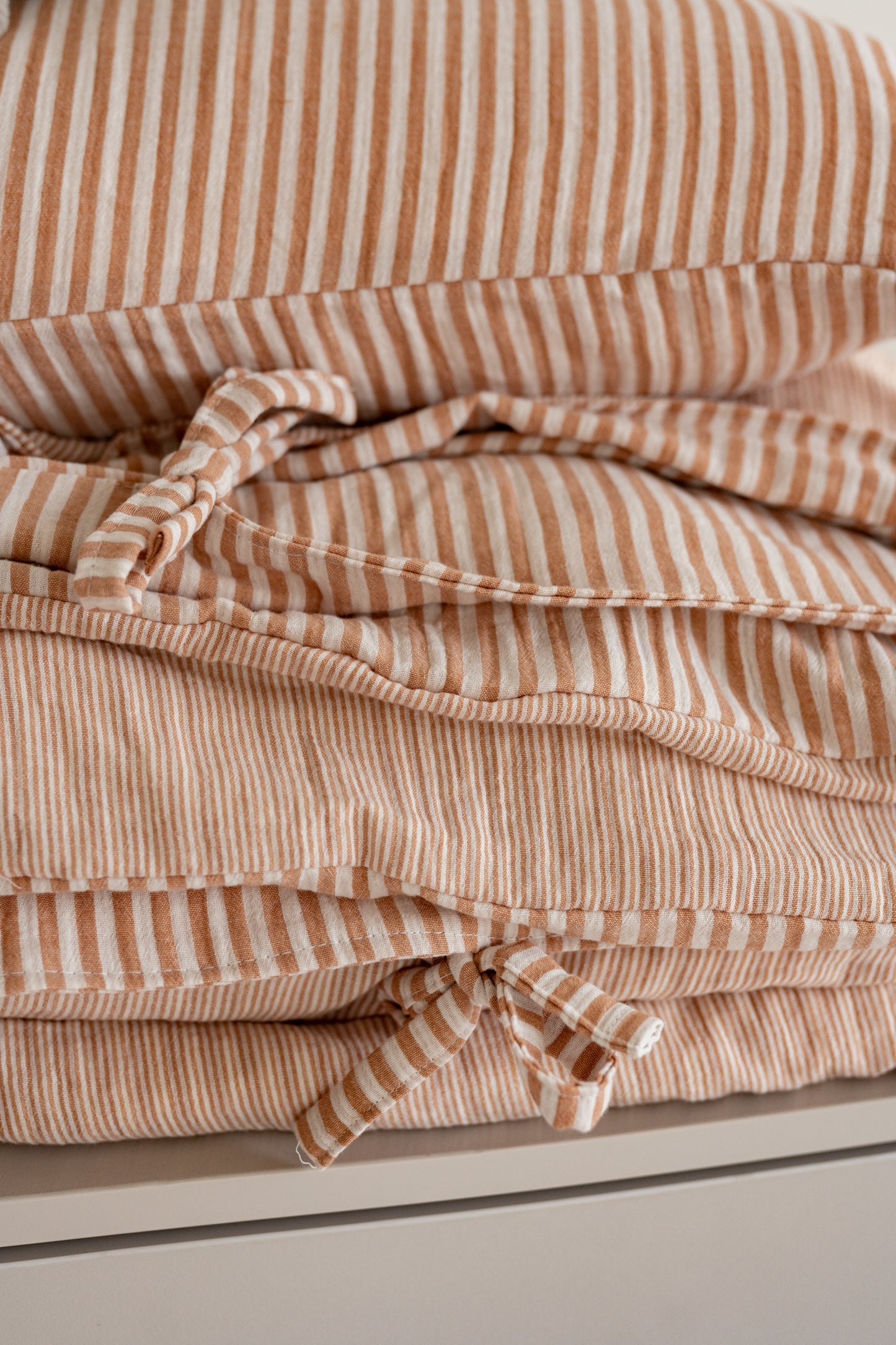 Beige Duo Stripes – Beddengoedset