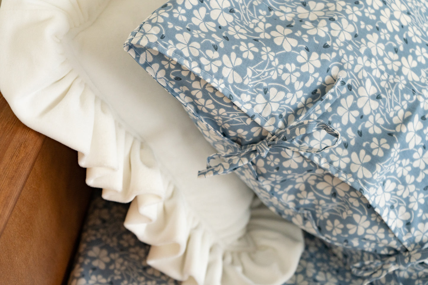 Retro blue flowers - bedding set
