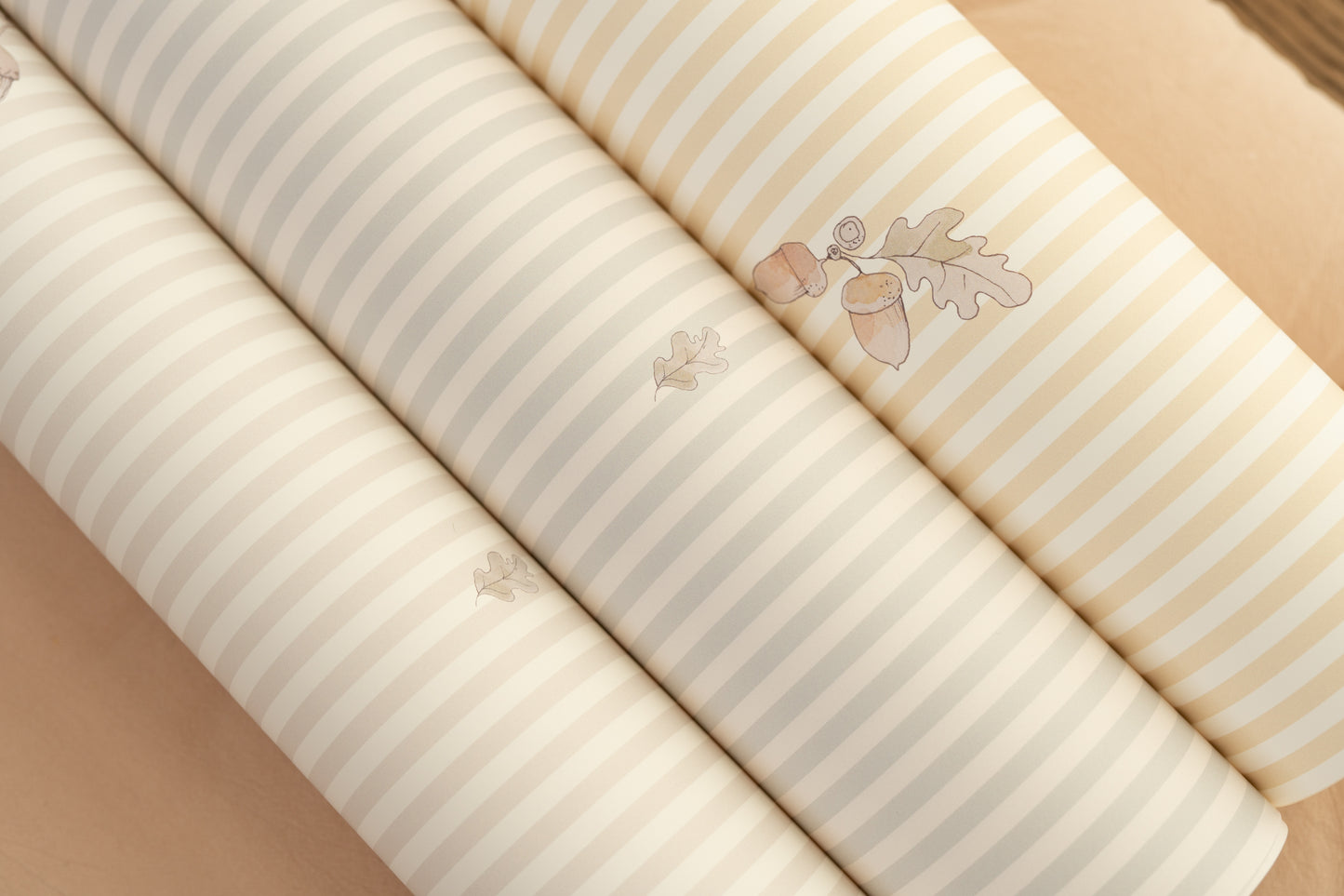 Acorn Stripes - grijs-beige behang