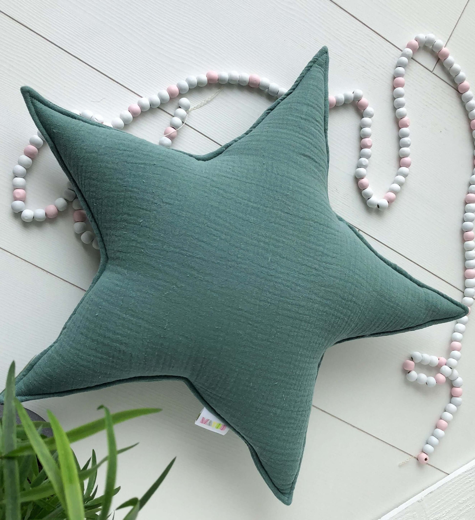 Matuu - Sage star - pillow