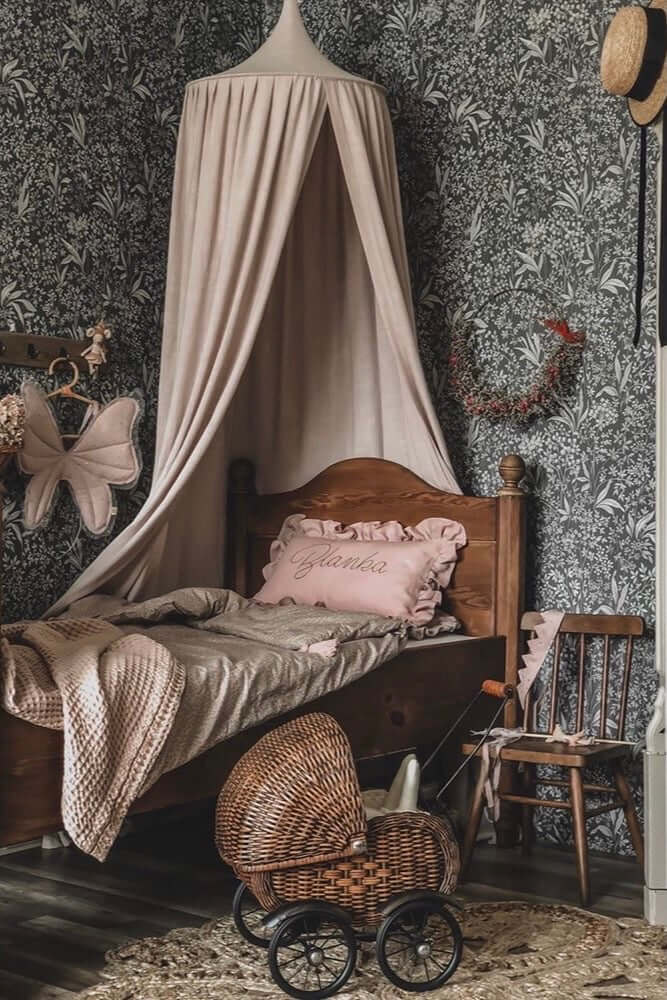 Matuu - “Crystal rose” linen canopy - light pink bed canopy, bedhemel