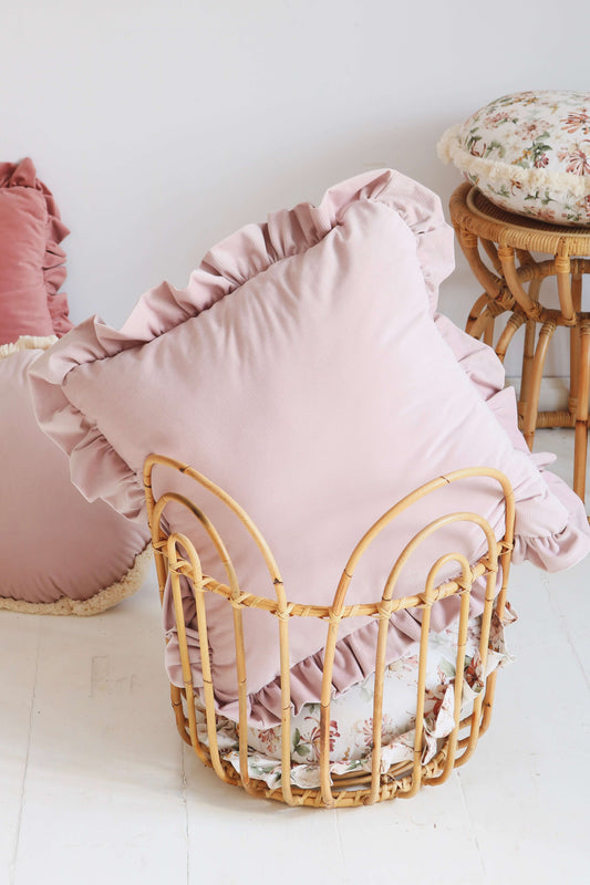 Matuu - Dusty pink - square velvet pillow