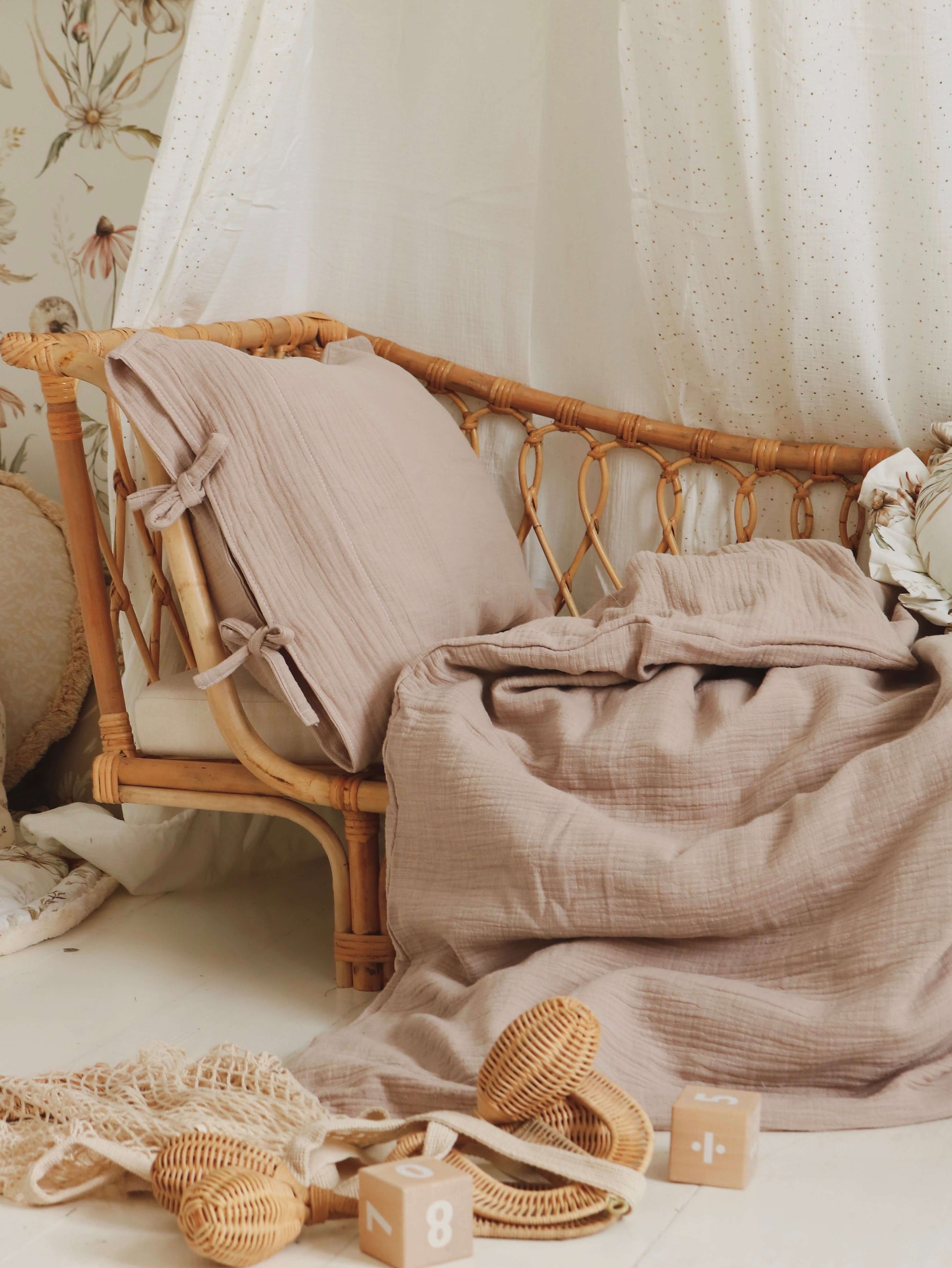 YASMENG Dubbel Muslin beddengoed, 220 x 240 cm, roze, 100% katoen, zacht, ademend, behaaglijk, dekbedovertrekset, 3-delig, met ritssluiting en 2 kussenslopen van 80 x 80 cm YASMENG Dubbel Muslin beddengoed, 220 x 240 cm, roze, 100% katoen, zacht, ademend, behaaglijk, dekbedovertrekset, 3-delig, met ritssluiting en 2 kussenslopen van 80 x 80 cm