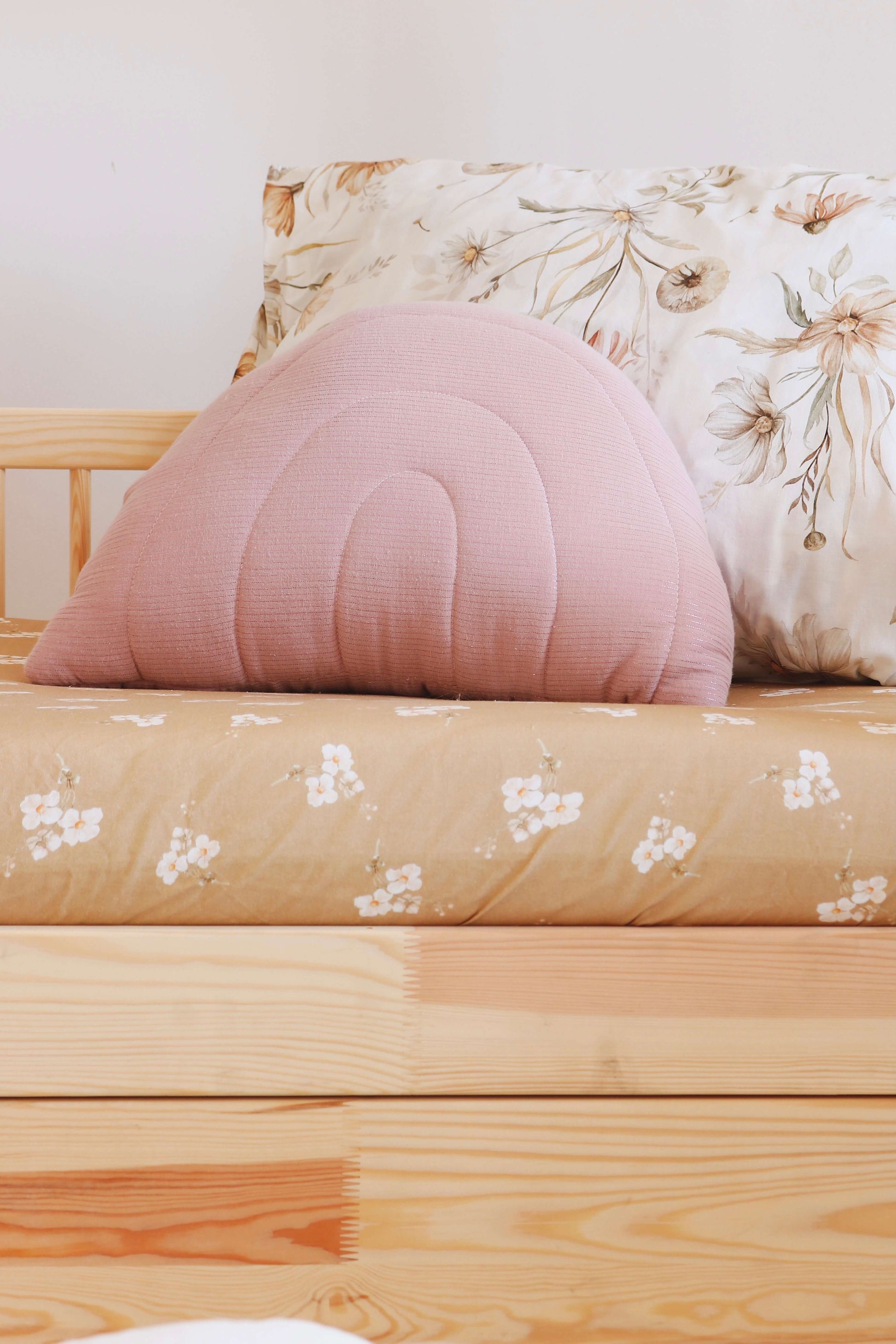 Matuu - Pink rainbow - muslin rainbow pillow